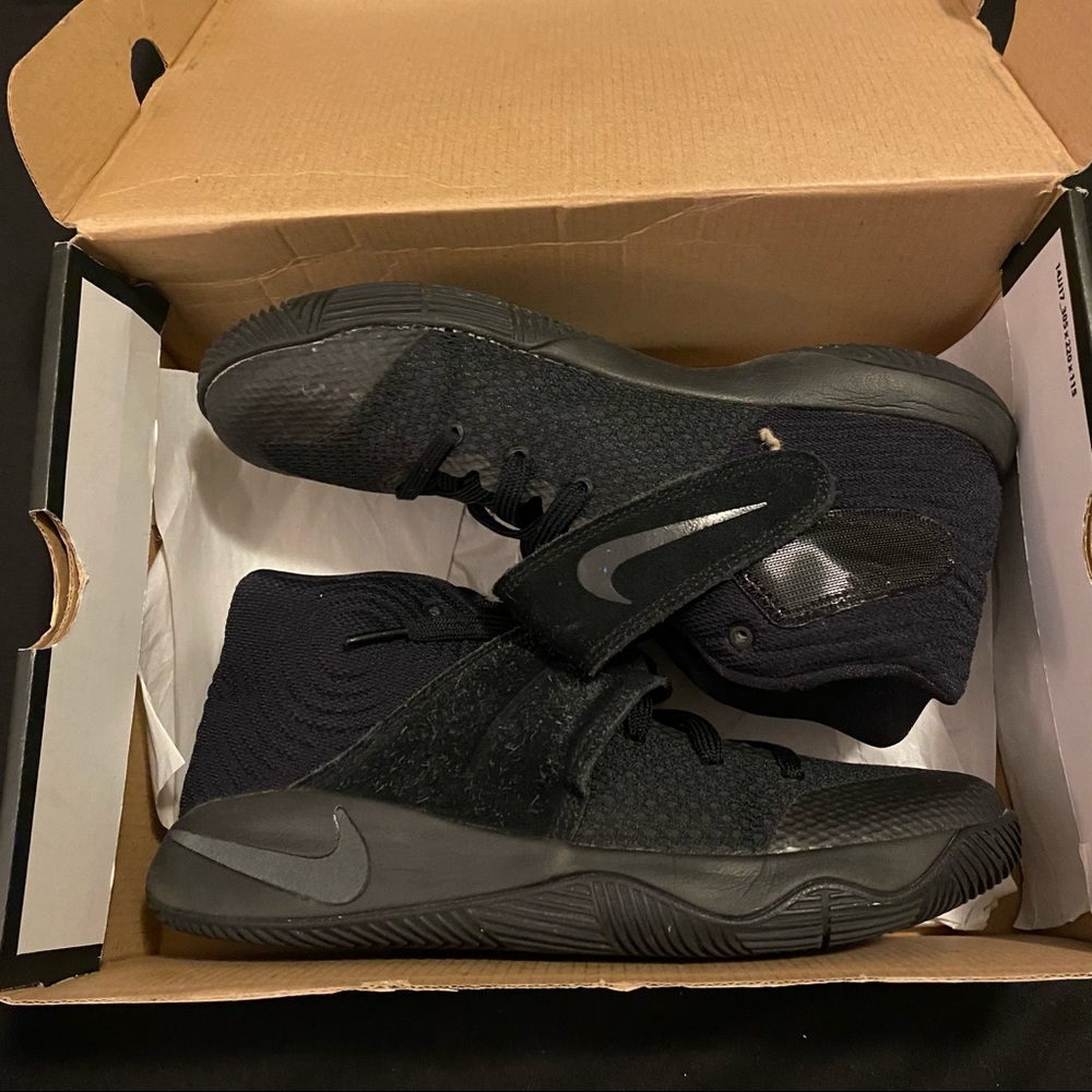 Nike black shoes